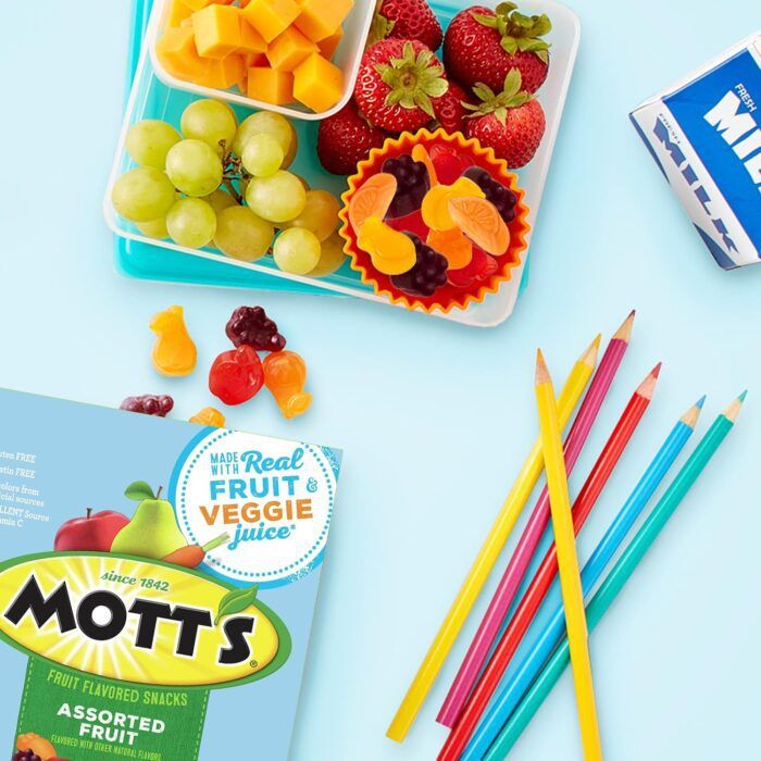 Mott's Fruit Flavored Snacks, Assorted Fruit, Pouches, 0.8 oz, 40 ct - Image 3