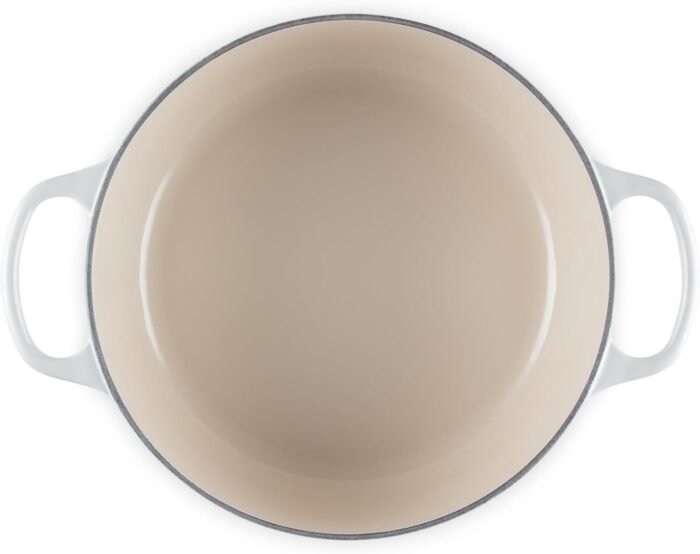 le creuset enameled cast iron signature round dutch oven 4.5 qt meringue image