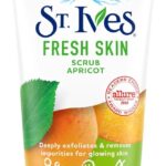 St. Ives Fresh Skin Invigorating Apricot Scrub 6 Oz