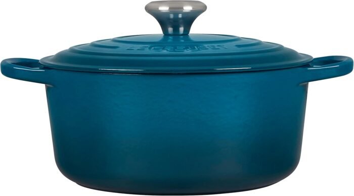 le creuset 4.5 qt round dutch oven deep teal image