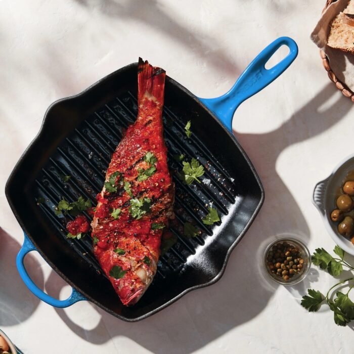 le creuset 10.25 square grill caribbean image