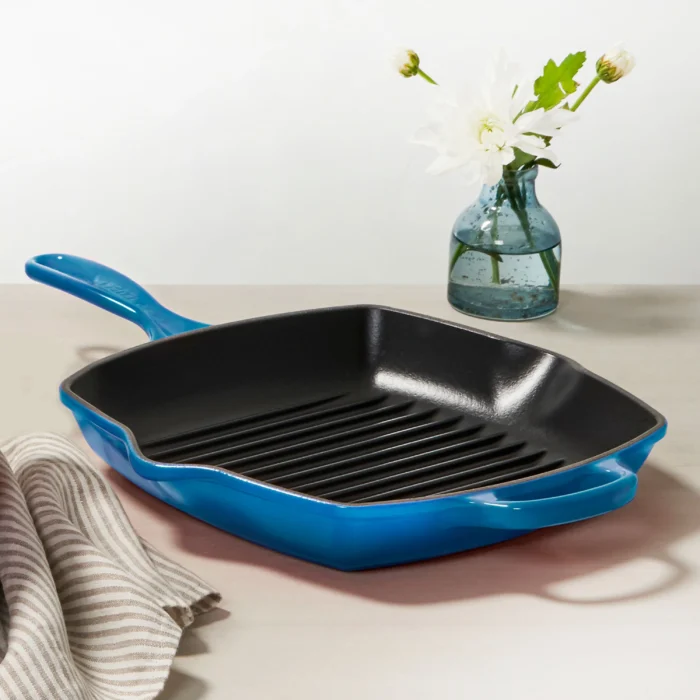 le creuset 10.25 square grill caribbean image
