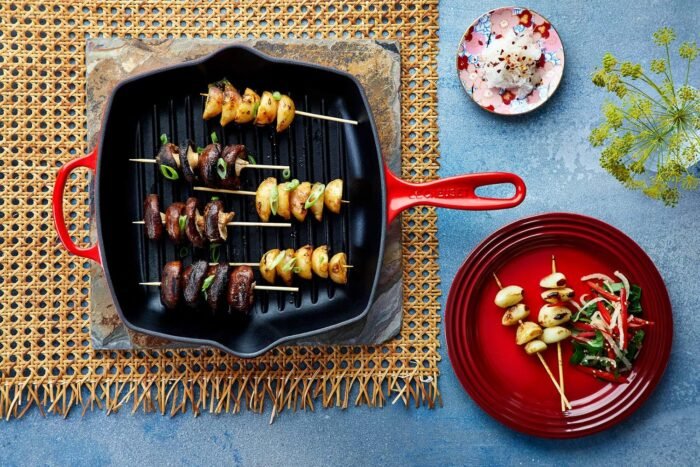le creuset 10.25 square skillet grill cerise image