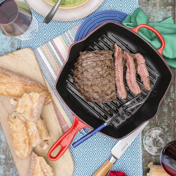 le creuset 10.25 square skillet grill cerise image