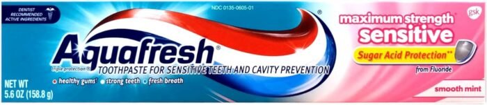 aquafresh maximum strength sensitive toothpaste pack image