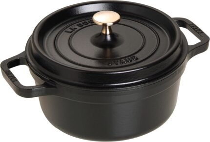 staub 22cm black round casserole image