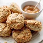 sticky fingers lemon poppyseed scones 12 servings pack image