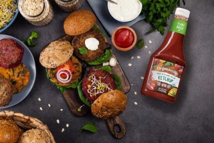 organicville pure organic ketchup bottle image