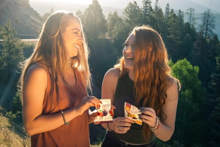 fruit bliss organic dried apricots fruit snacks pack