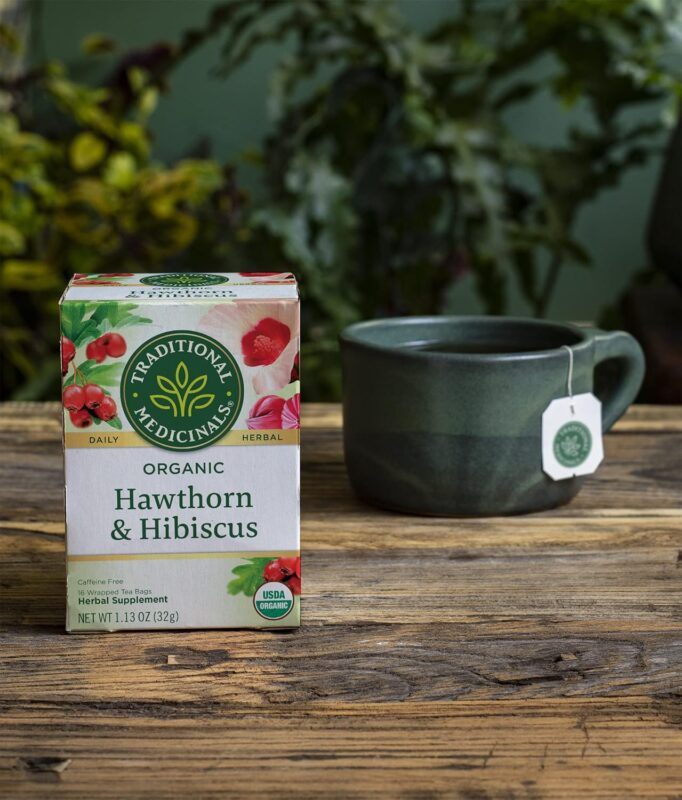 traditional medicinals hawthorn & hibiscus tea pack