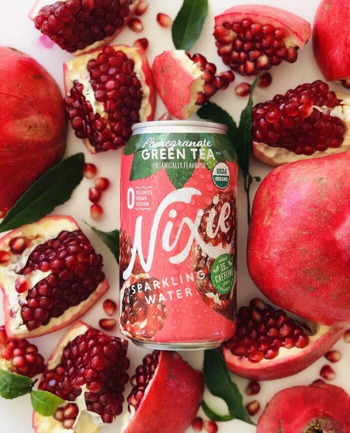 nixie pomegranate green tea sparkling water image