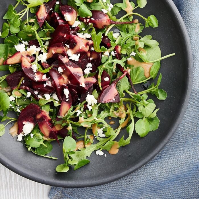 annies balsamic vinaigrette salad dressing image