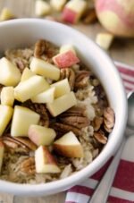 bobs red mill organic extra thick rolled oats pack