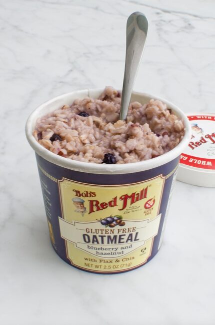 bobs red mill blueberry hazelnut oatmeal cup