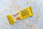 bobs red mill peanut butter banana & oats snack bar pack