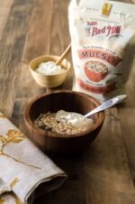 bobs red mill muesli cereal resealable