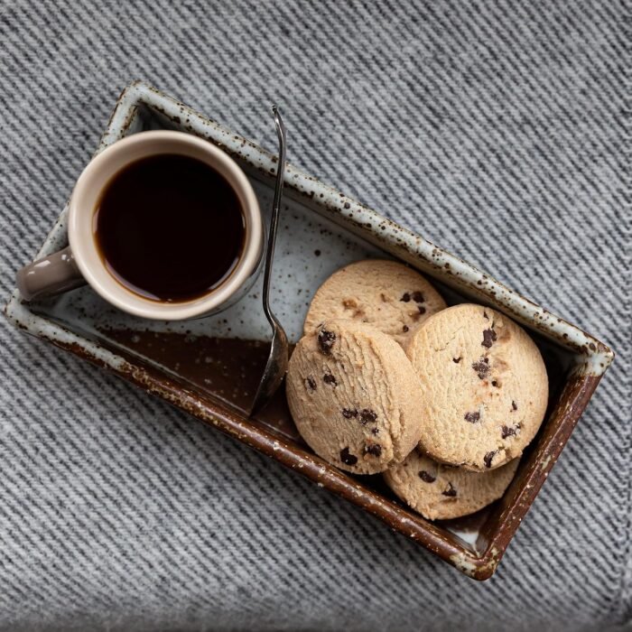 walkers chocolate chip shortbread biscuits pack