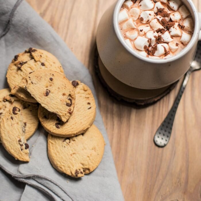 walkers chocolate chip shortbread biscuits pack