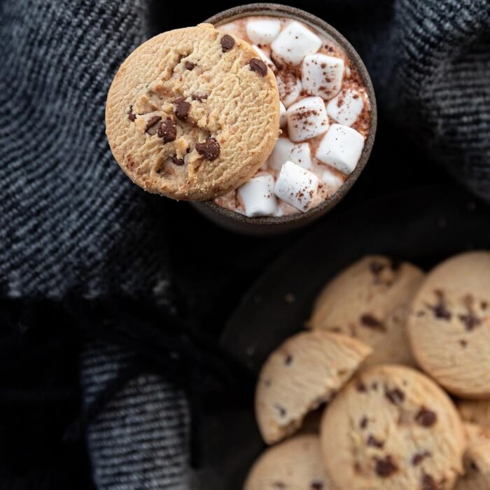 walkers chocolate chip shortbread biscuits pack