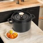 staub la cocotte round black 16 cm