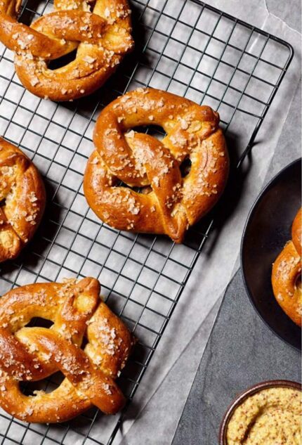 bobs red mill spelt flour pack