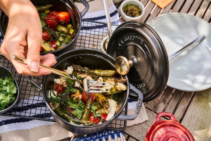staub la cocotte round black 16 cm