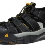 Keen Men's Newport H2 Closed Toe Sandal, Black, 8.5