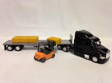 NewRay Peterbilt 387 Flatbed w/Forklift & Hay Bale, Black