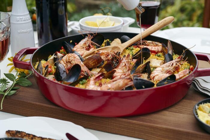 Staub 40511-661 Two-Handled Frying Pan, Cherry, 7.9" - Image 3
