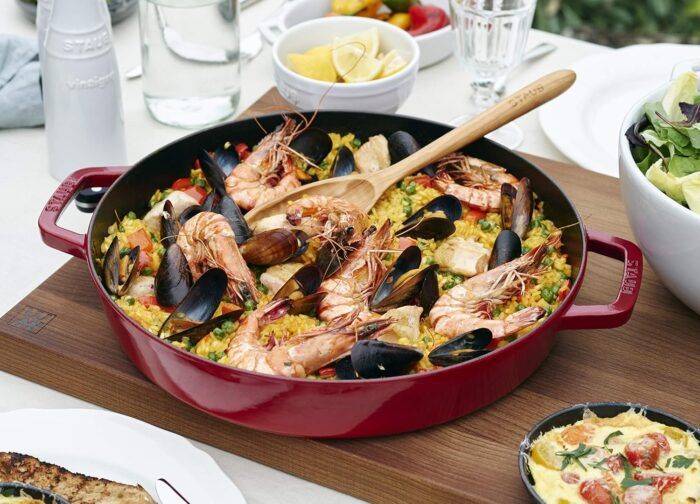 Staub 40511-661 Two-Handled Frying Pan, Cherry, 7.9" - Image 4