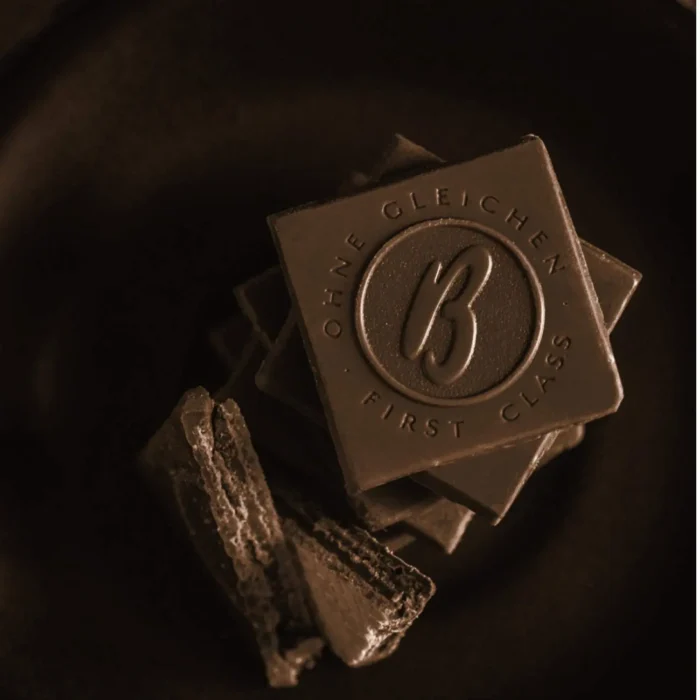 Bahlsen Crispy Wafers W/ Hazelnut Praline, Dark Chocolate, 4.4 Oz - Image 2