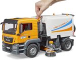 Bruder 03780 MAN TGS Street Sweeper - Image 6