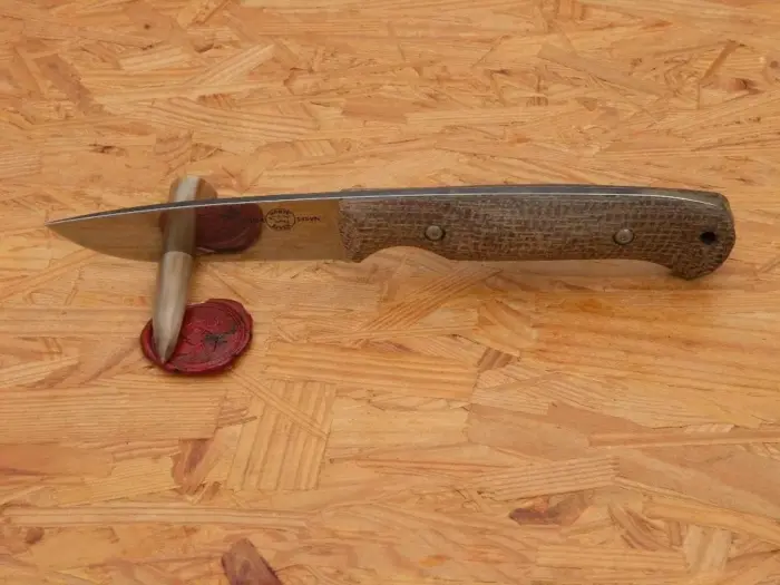 White River Hunter Fixed Blade Knife Natural Burlap Micarta - Image 4