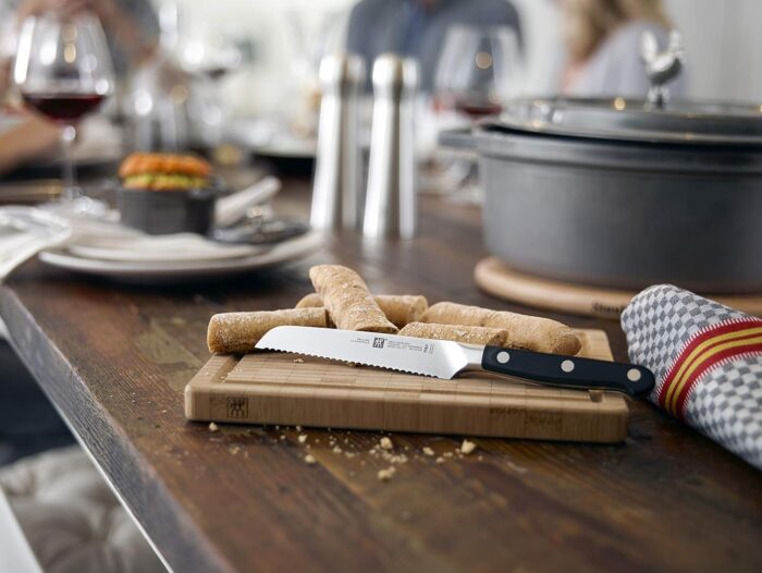 Zwilling Pro Original Utility Knife, Silver/Black - Image 3