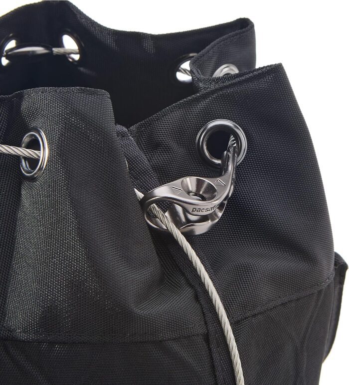 Pacsafe Travelsafe 12L GII Portable Safe, Black - Image 4